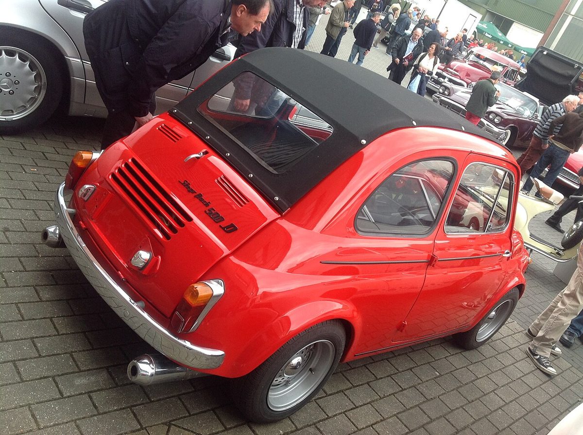 Red Steyr-Puch 500