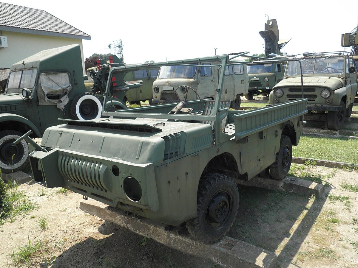 The Mud-Crawl Kings: A History of LuAZ Air-Cooled Off-Roaders